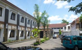 Multazam Syariah Hotel