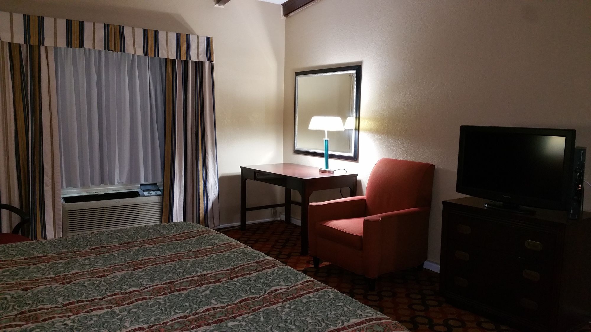 Executive Inn and Suites Waxahachie