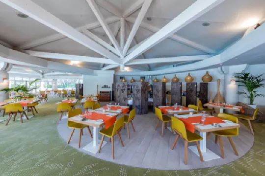 Garrigae Domaine de l'Esterel - Piscine & Spa Cinq Mondes