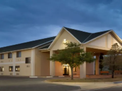 Travelodge by Wyndham Belen Hotels in Valencia County