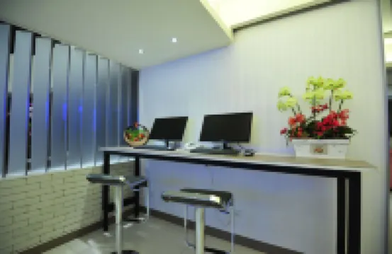 J-Hotel