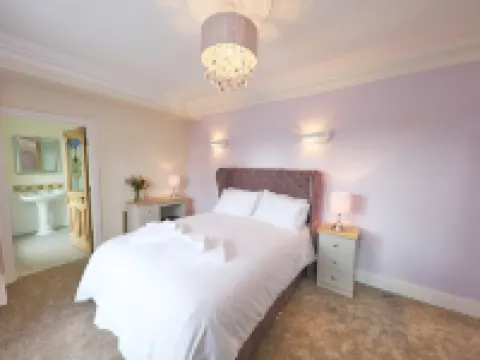 LLwyn Country House Hotels in Llanelli