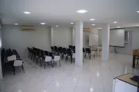 Hotel Ceolatto Palace - Aeroporto Hotels in Varzea Grande
