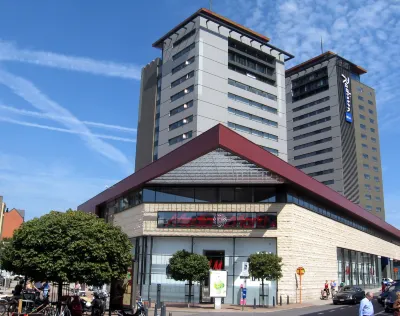 Park Inn by Radisson Hasselt فنادق في 