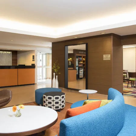 Fairfield Inn & Suites Bloomington