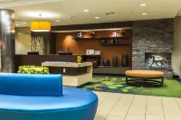 Fairfield Inn & Suites Harrisburg West - parking
