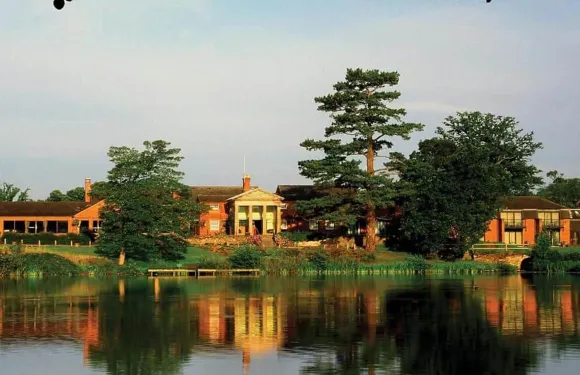 Patshull 高爾夫鄉村俱樂部公園酒店