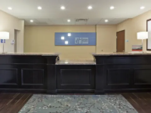 Holiday Inn Express & Suites DEMING MIMBRES VALLEY by IHG デミングのホテル