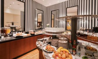 Best Western Plus Hotel Excelsior - Housity