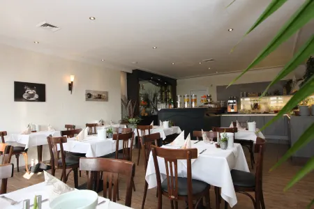 Falkensee Отели в г. Фалькензе