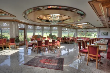 ALBHOTEL BAUDER Отели в г. Энгстинген