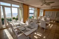 Hôtel the Originals Miramar, Royan Pontaillac Hotels in Saint-Palais-sur-Mer