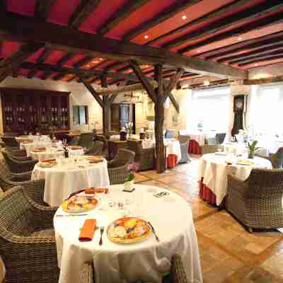 Hostellerie Les Hauts De Sainte Maure Dining/Meeting Rooms