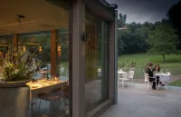 Hotel Winselerhof by Flow Отели в г. Керкраде