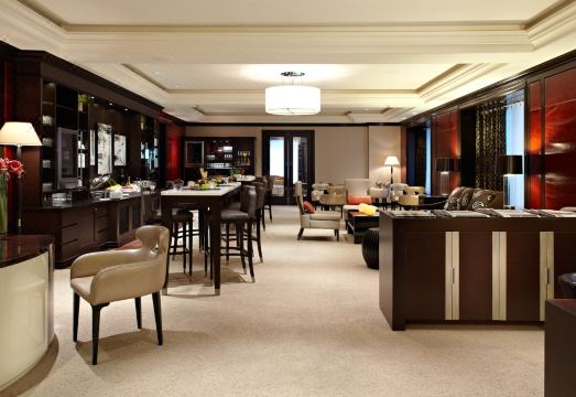 인터컨티넨탈 몬트리올의 럭셔리한 로비