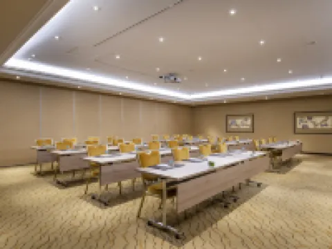 Warwick Geneva Hotels in Geneva