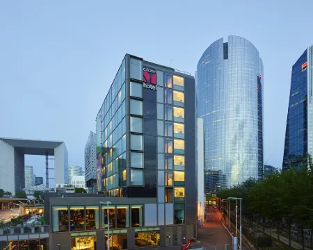 citizenM Paris la Défense Hotels in Nanterre