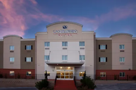 Candlewood Suites Temple - Medical Center Area Отели рядом с достопримечательностью «Baylor Scott & White Medical Center — Temple»