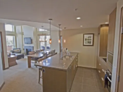 Sutton Place Hotel Revelstoke Mountain Resort Hotels in Revelstoke