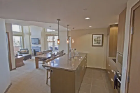 Sutton Place Hotel Revelstoke Mountain Resort