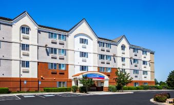 Candlewood Suites Medford