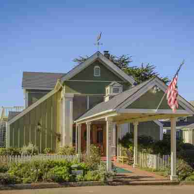 Hill House at Trailborn Mendocino Hotel Exterior