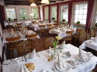 Akzent Hotel Zur Wasserburg - Hotel Garni Bed & Breakfast Hotels in Wildeshausen