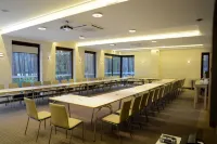 Columna Medica Hotels in Паб'яніце