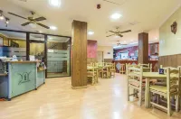 Hotel Esmeralda Hotels in Osuna