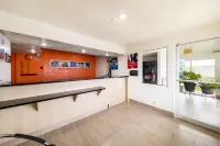 Motel 6 Greenville, TX Các khách sạn ở Lone Oak