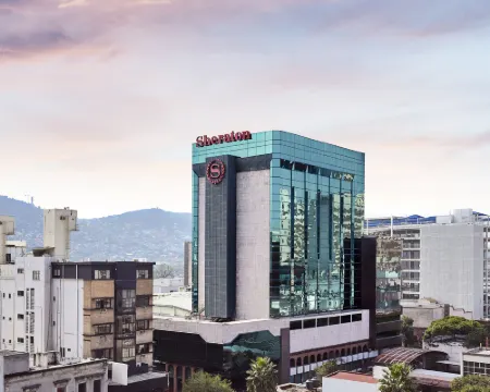 Wyndham Monterrey Ambassador Centro モンテレーのホテル