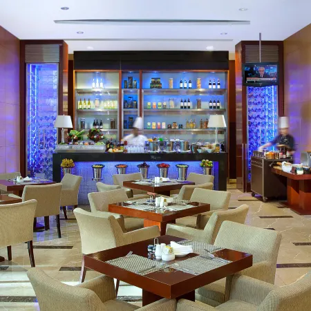 The Mayflower, Jakarta-Marriott Executive Apartments Отели рядом с достопримечательностью «Британский Совет»