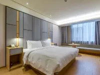 全季飯店（西安唐延南路綠地會展中心店） 益田假日裡購物中心附近的飯店