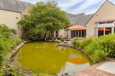 Hôtel Cositel, Cit'Hotel Coutances Отели в г. Нотр-Дам-де-Санийи