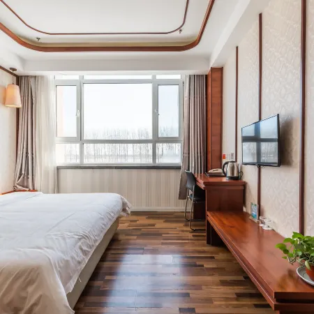 Tianyuan Jibushi Hot Spring Hotel