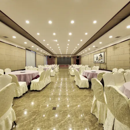 Junrui Garden Hotel
