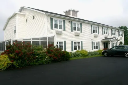 Sherwood Inn and Motel Charlottetown Отели рядом с достопримечательностью «Charlottetown City Hall»