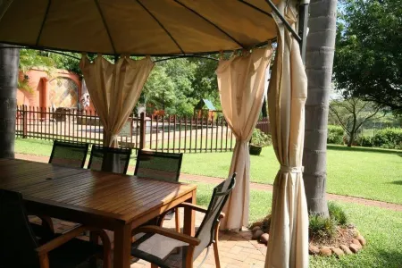 Selati 103 Guest Cottages