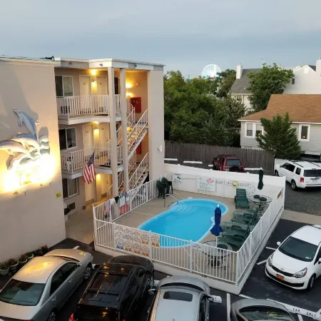 Bay Breeze Motel