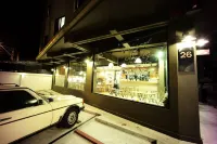 26 베드 & 커피 Bangsaen Beach Roundabout 주변 호텔