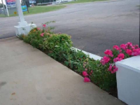 Stonebrook Inn Hotels in Hardin County