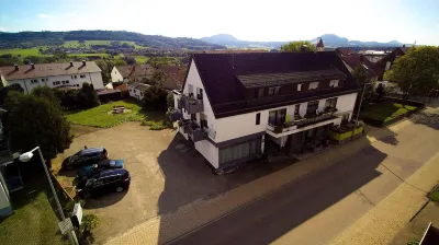 Hotel Rosengarten Hôtels à proximité de : Burg Hohenrechberg
