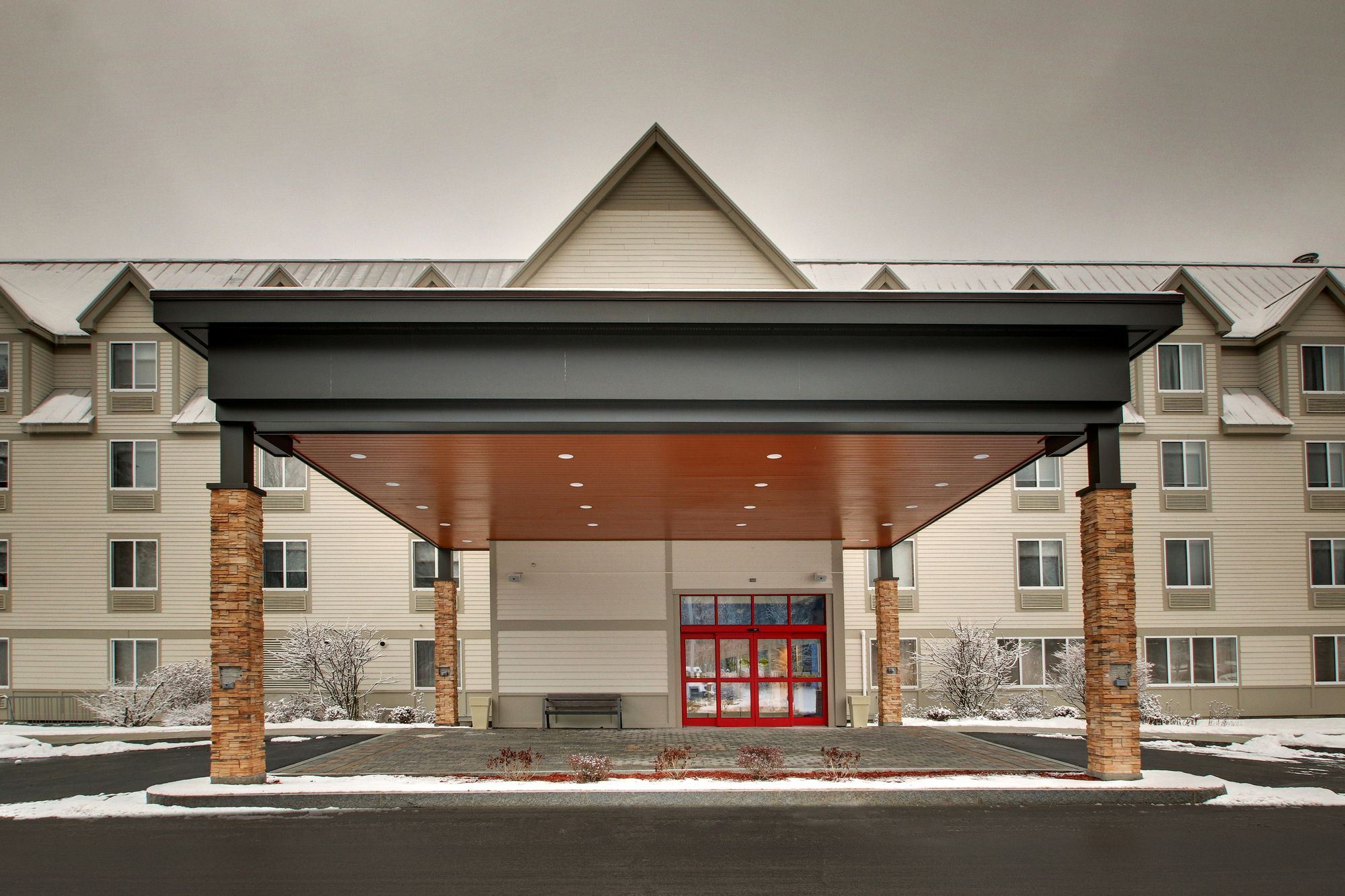 Holiday Inn Express & Suites - Lincoln East - White Mountains, an Ihg Hotel