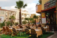 Hotel London Blue - 2-Star