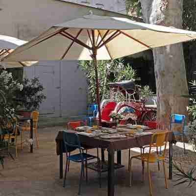 La Maison sur la Sorgue - Esprit de France Hotel Exterior