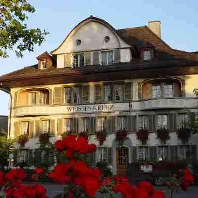 Weisses Kreuz Hotel Exterior