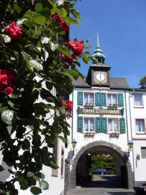 Hotel Lindenwirt Hotels near Weinhaus August Kesseler