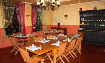 Familyhotel - Housity