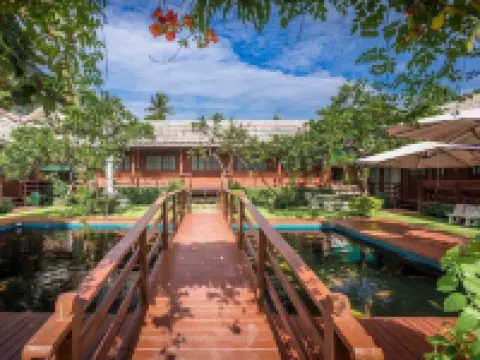 บ้านกรนรา รีสอร์ท โรงแรมในอัมพวา