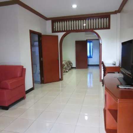 S & C Hotel Suites & Apartment